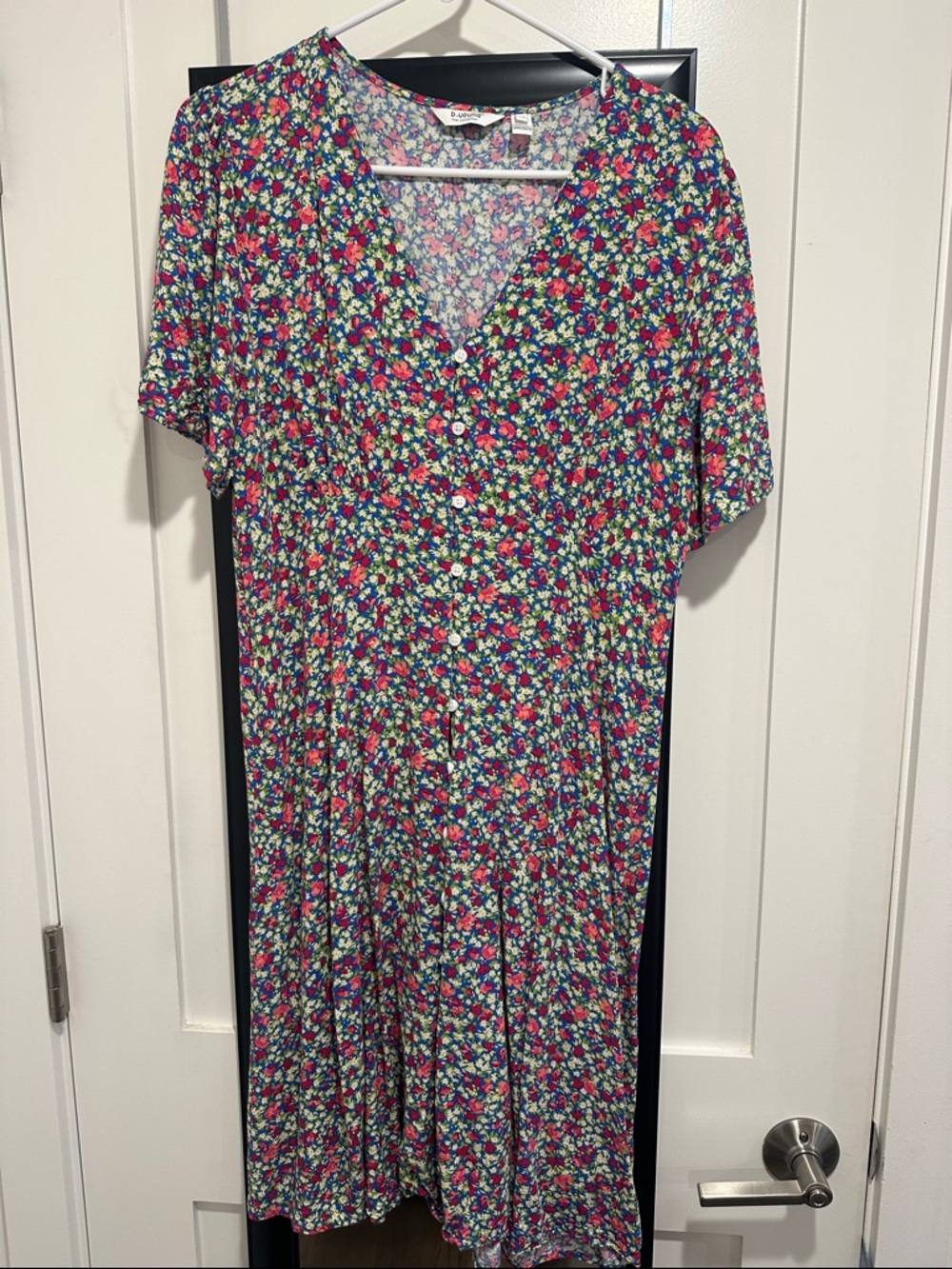 Floral b neck midi dress